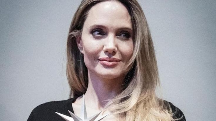 Ciclone Angelina Jolie, in 12 ore la super diva fa innamorare Torino