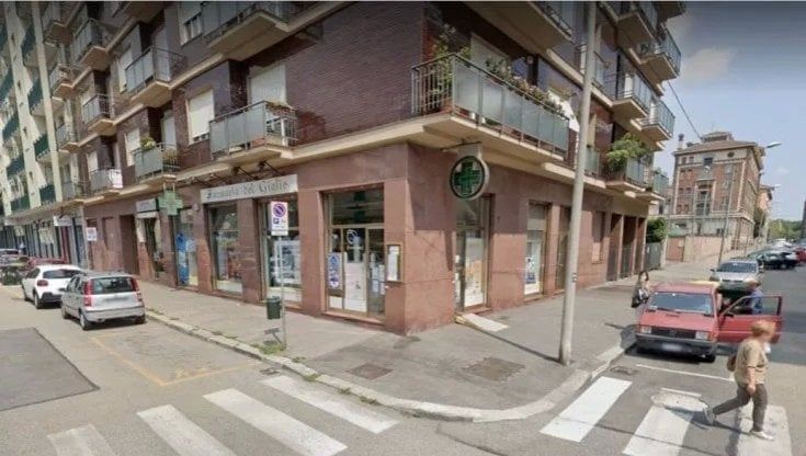 Torino, arrestato il rapinatore seriale della farmacia del Giglio: tre rapine in un mese