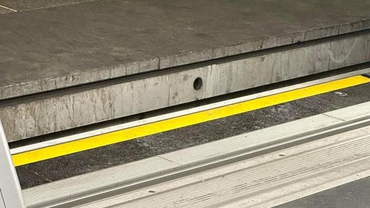 Banchine non a norma, in dieci stazioni lombarde treni inaccessibili per i disabili