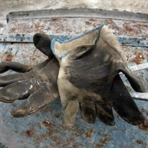 Incidente sul lavoro a Castellammare del Golfo: muore un operaio, ferito il fratello