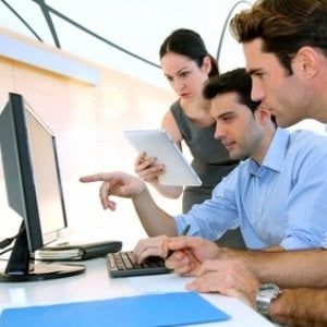 Allodole e gufi, l'orario di lavoro è fatto su misura dei dipendenti