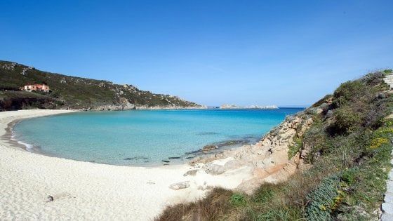 Mare più bello. Trionfa ancora la Sardegna