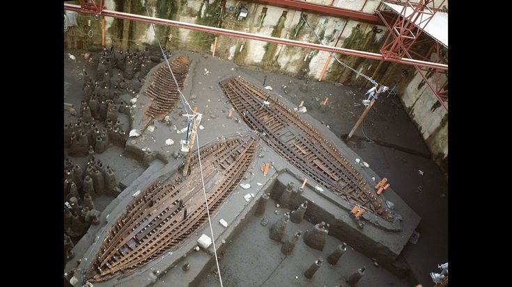 Il cantiere del metr&ograve; a piazza Municipio