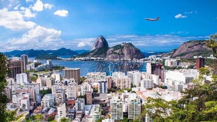 Rio de Janeiro, tribunale vieta la costruzione della zipline da 100 km/h sul Pan di Zucchero
