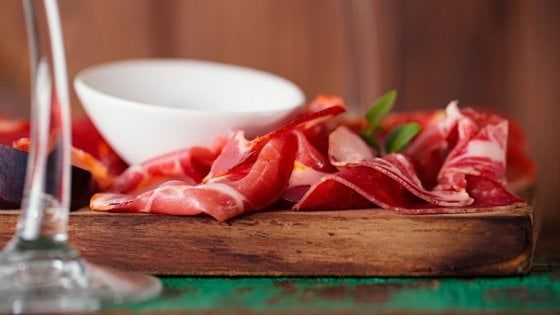Tagliolini, formaggi e zuppa nella perfetta trattoria alpina