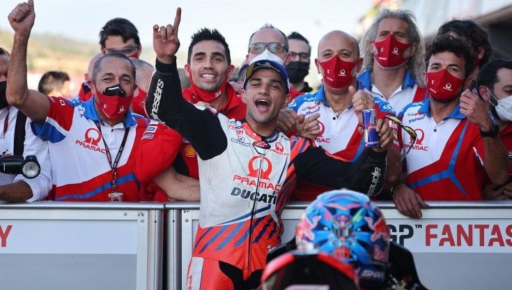 Motogp, Gp Valencia: l'ultima pole dell'anno è di Martin. Rossi decimo: "Spero di essere più forte dell'emozione"