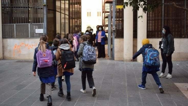 Bari, scuole chiuse per Covid: stop fino al 19 febbraio per Balilla Imbriani e Margherita