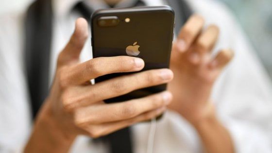 Apple risponde alla lettera aperta degli azionisti: "Ci siamo sempre presi cura dei bambini"