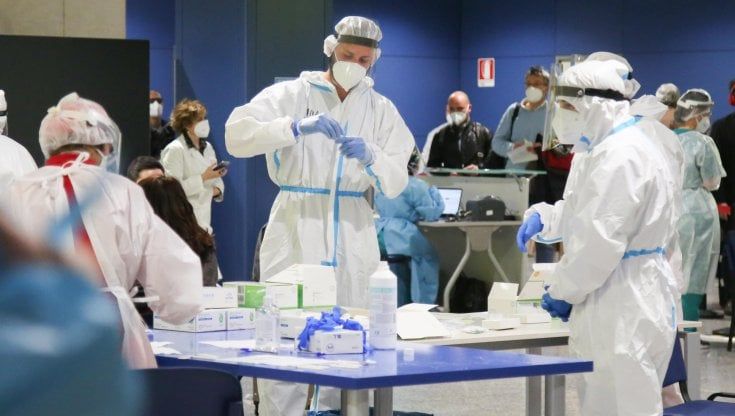 Covid Sicilia, cinque zone rosse e scuole chiuse in 24 comuni da venerdì
