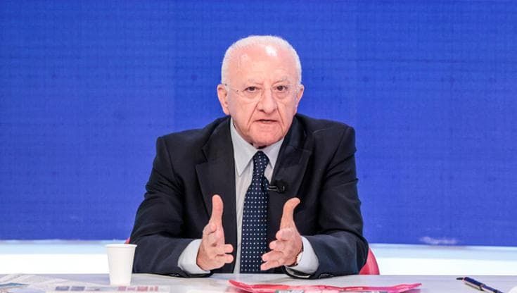 Il “manfrediano” Onorato contro De Luca: “Sei tu cintura nera di paraculismo, occupi il potere”
