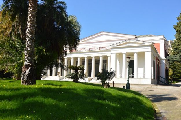 Villa Pignatelli apre ai supereroi, folla per la mostra "La grandiosa DC Comics"