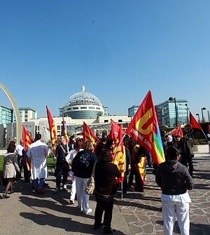 San Raffaele, i primi licenziamentisindacato diviso, scatta la protesta