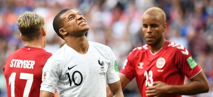 Danimarca-Francia 0-0, scandinavi e transalpini avanti a braccetto