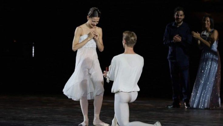 Nicoletta Manni e Timofej Andrijashenko: “Proposta di nozze ballando Giulietta e Romeo. È stato un sogno”