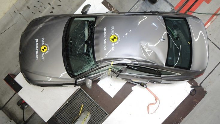 Crash test, elettriche Spring e Zoe: ok per l'ambiente, bocciate sulla sicurezza
