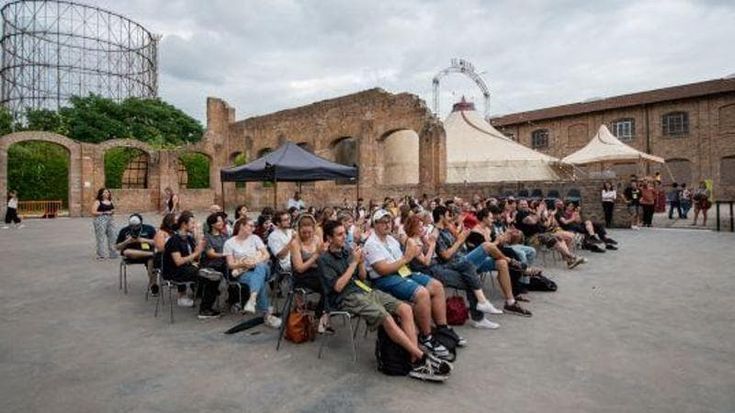 Ecco “India città aperta”, il teatro d’estate trasloca all’ombra del gazometro