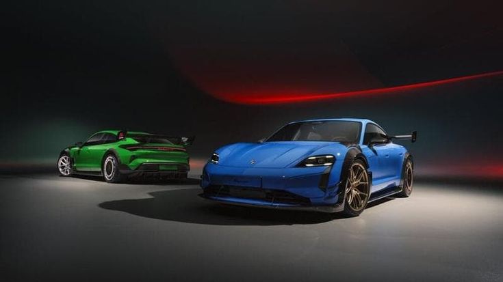 Porsche Taycan, più emozioni con gli aggiornamenti per la super elettrica di Stoccarda