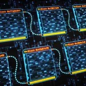 Cina, vola il consumo di energia per la produzione di Bitcoin: nel 2024 emissioni superiori a quelle dell’Italia