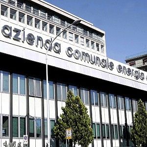 Acea, Marino minaccia la crisi: "Intesa sui vertici o salta tutto". Ok del Pd: "Ma restano dubbi"