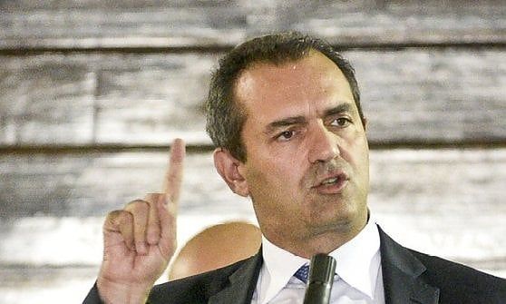Firenze, De Magistris contro l'inceneritore: "La lotta si può vincere"