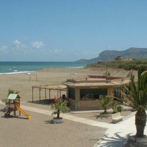 Wi-fi pubblico in spiagge e borghi storici, il piano del governo per il 2017