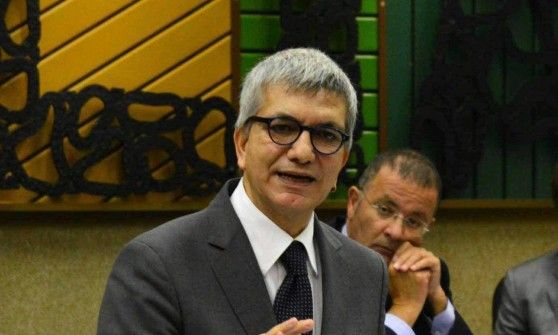 Vendola un'ora dal pm a Lecce "Ora tranquillo e soddisfatto"