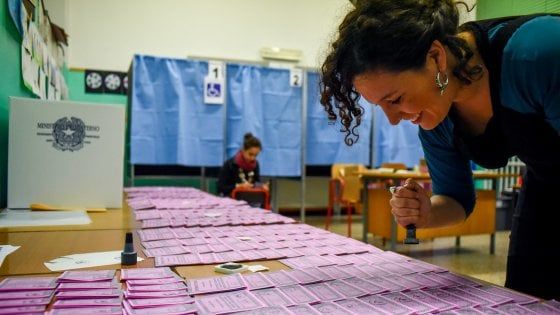 Elezioni pulite, la legge approda alla Camera. Dalle urne trasparenti alle nuove regole per i fuori sede
