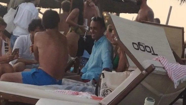 Di Maio, il Salento e Kabul: la crisi balneare del ministro