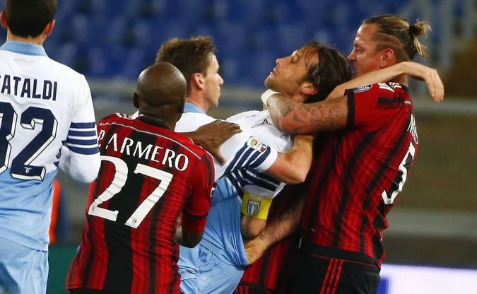 Lazio-Milan, Mexes perde la testa e viene espulso