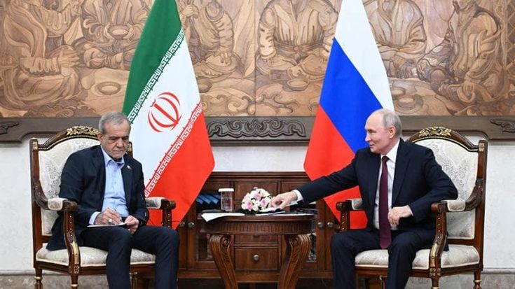 Ondata di attacchi Usa nel Golfo, l’Iran: “Vi daremo una lezione”