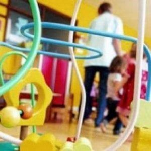 Irruzione nell'asilo di Foggia: 17enne denunciato per il raid che ha terrorizzato i bambini
