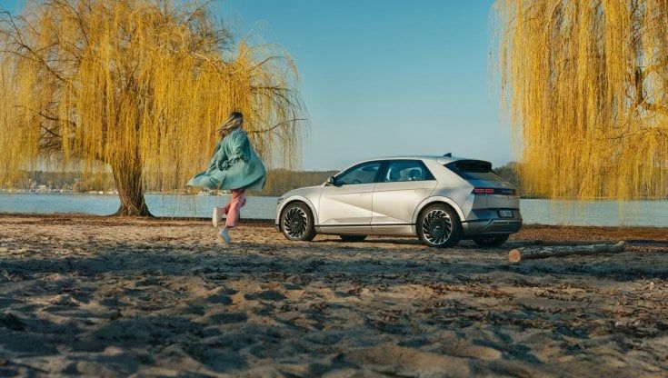 Hyundai Ioniq 5 elettrica, e quando si ricarica ti rilassi