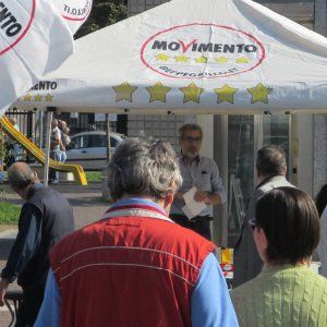 Milano, M5s al 23%: un talent per gli 8 candidati sindaco. E domenica 8 le primarie ma non online