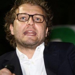 Luca Lotti alla cena-processo dei verdiniani. Il ministro renziano assicura: "Io e Denis sempre in contatto"