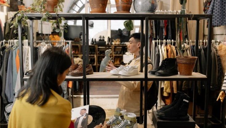I magazzini del riuso diventano centri commerciali sostenibili: l'Umbria capofila della nuova economia