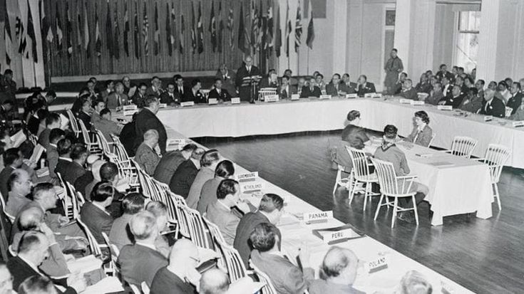 Moavero Milanesi: “Trump chiude un’epoca. La Ue guardi ad altri mercati”