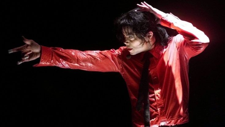Michael Jackson torna in classifica: le strane sorprese delle canzoni di Natale