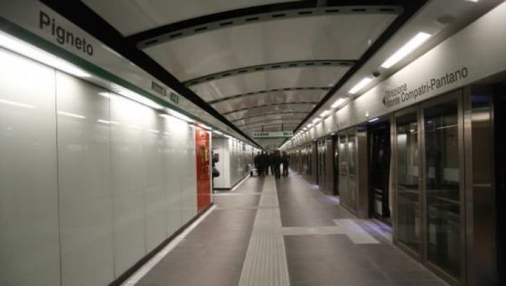 Metro, linea C interrotta tra Grotte Celoni e Pantano a Roma: bus sostitutivi