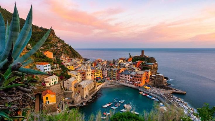 Cinque Terre: una sfida continua tra overtourism e cambiamenti climatici