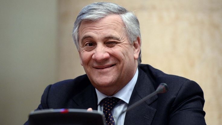 Tajani, il Paese secondo il neo-delfino: “Giovani senza ideali” 