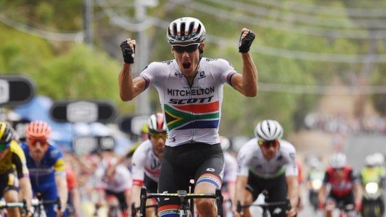 Ciclismo, Tour Down Under: sprint vincente di Impey, sua la quarta tappa