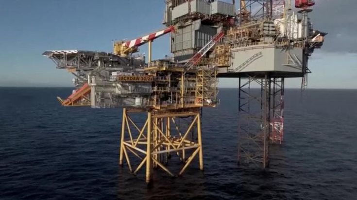 UK gives the green light to North Sea drilling. Trump rejoices: “They’ll be rich again”