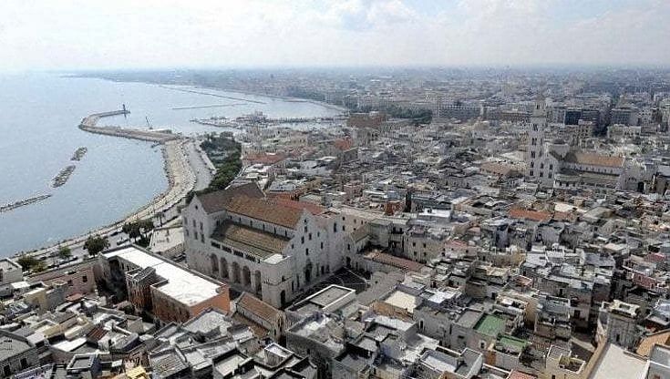 Bari, il 39% dei cittadini vuole vivere in centro: prima in Italia per attrattività rispetto alla periferia 