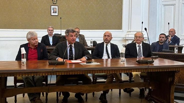 Castellammare, Vicinanza contro il PD: "Schlein ci ha abbandonato: lotte sulla pelle della città”