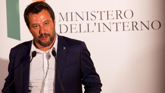 Migranti, la pacchia che piaceva ai leghisti