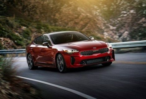 Kia Stinger, i coreani a tavoletta