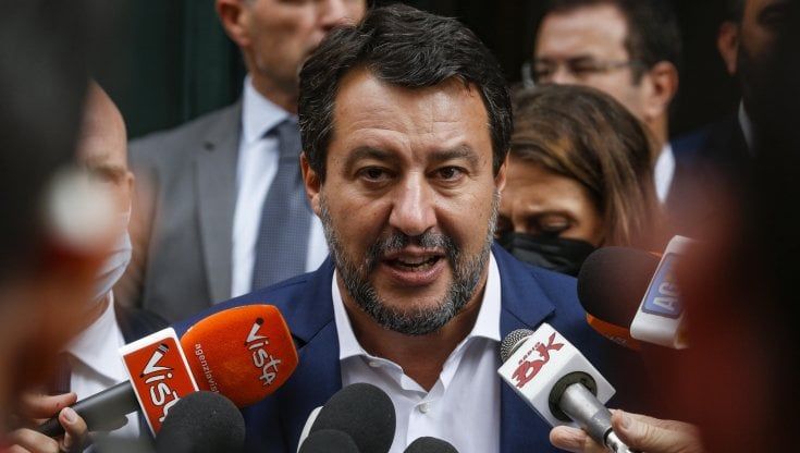 Lega, Salvini: "Mettere per iscritto che non aumenteranno le tasse". Draghi: "Rispettati sempre gli impegni"