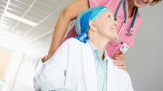 Cancro, da condanna a patologia curabile: oggi in 7 su 10 lo sconfiggono 