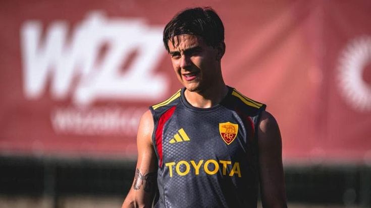 Roma, Dybala rinnova: accordo fino al 2027. “Era quello che volevamo io e il club”
