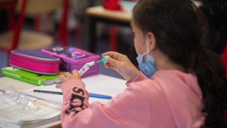 Scuola, due studenti su tre bocciano la Dad e chiedono tecnologia